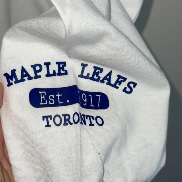 NWT VTG Toronto Maple Leafs NHL Licensed Long Sleeve Tee Y2K - Picture 5 of 10